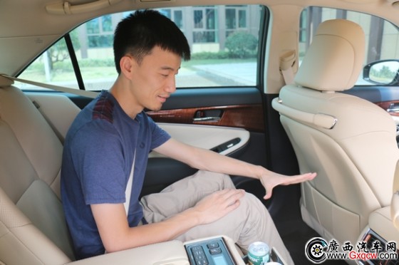 變革進(jìn)化 不忘初心 試駕全新皇冠2.0T